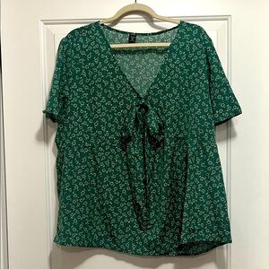 SHEIN Green Floral Blouse with Tie-Front
